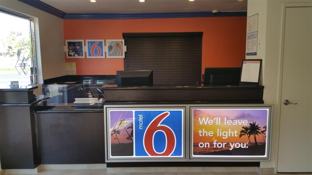Motel 6-Anaheim, Ca - Buena Park 内观 照片